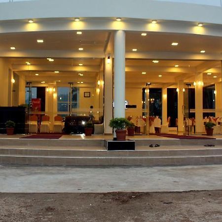 Delhousie Hotel Наллатания Экстерьер фото